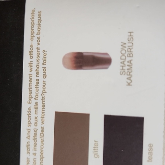 New Doll Face neutral Eye Shadow Palette - Picture 14 of 15